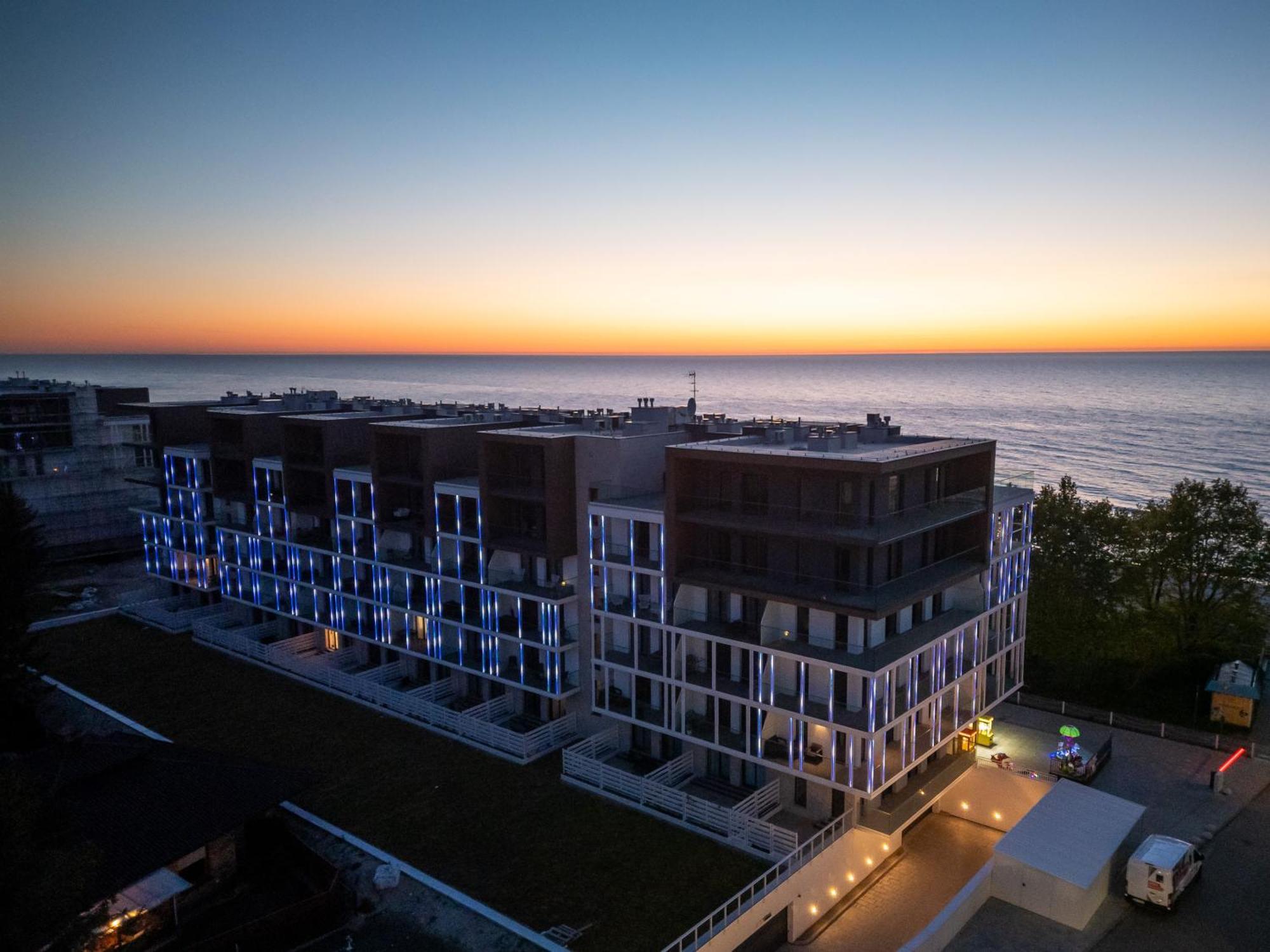 Apartament Kapitanski Z Widokiem Na Morze 4 Pietro - By Perlowa Przystan Rent Sianożęty Exterior foto
